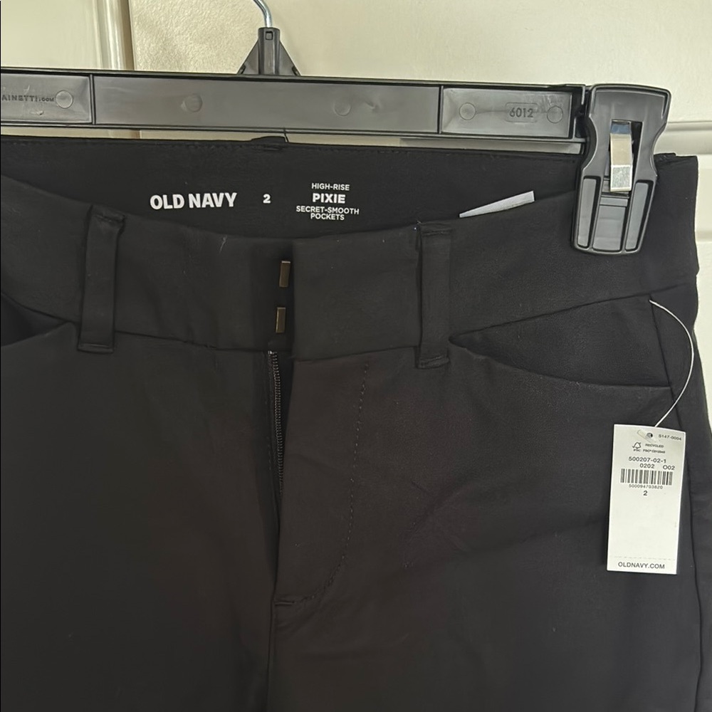 Old Navy Black Pixie Pants